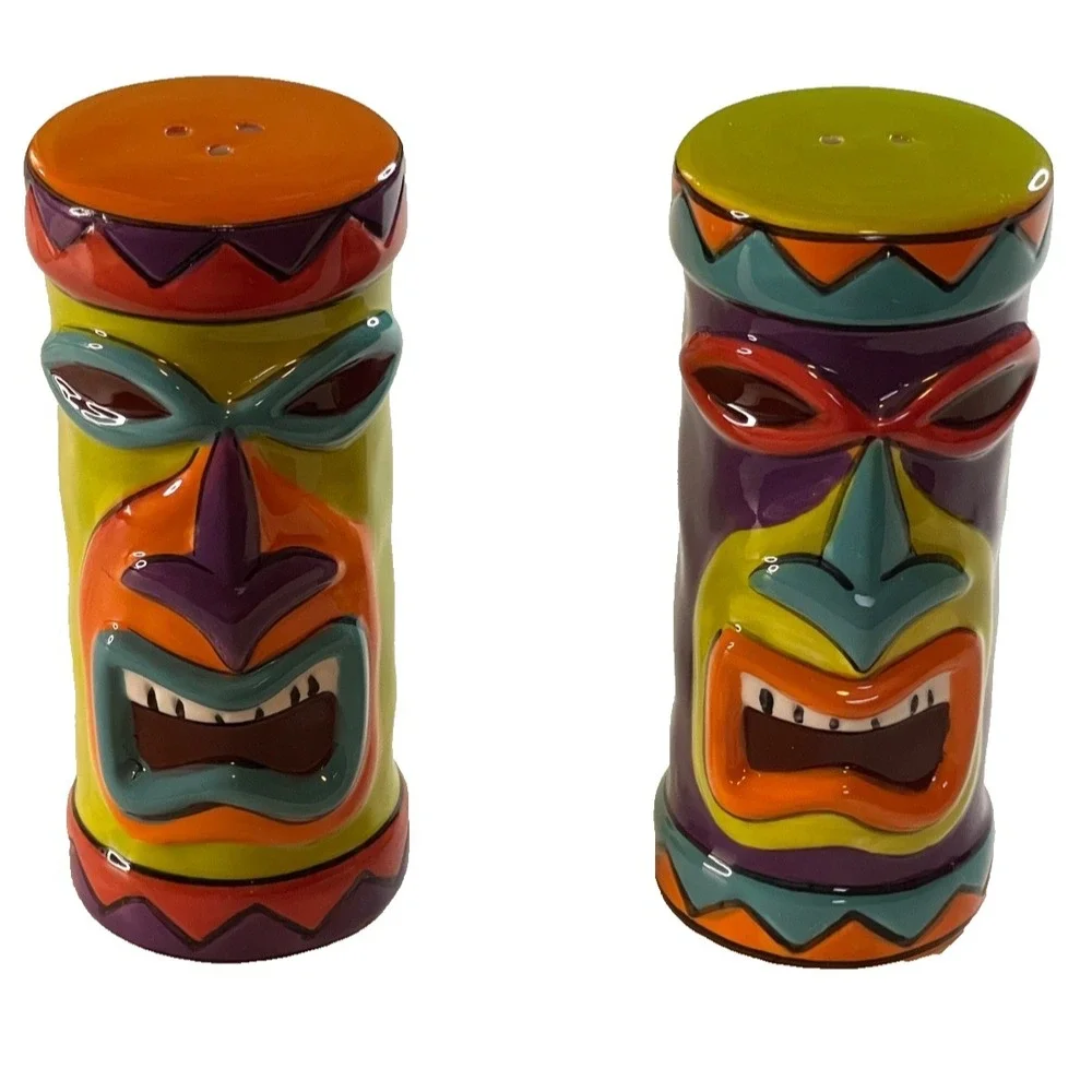 Clay Art Tiki Salt and Pepper Shakers Set In Box Unused Small bottom chip on one